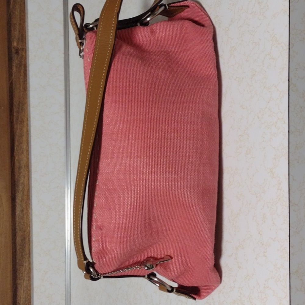 Fossil lovely pink purse with key
